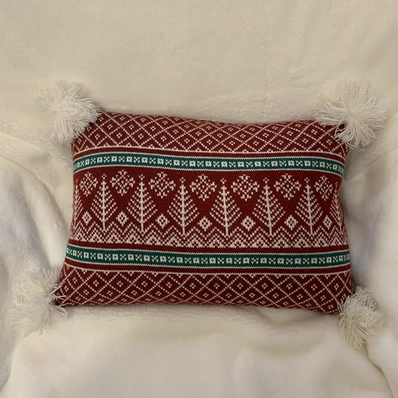 Fair Isle Intarsia Knit Oblong Christmas Holiday‎ red pillow with tassels - Picture 2 of 4